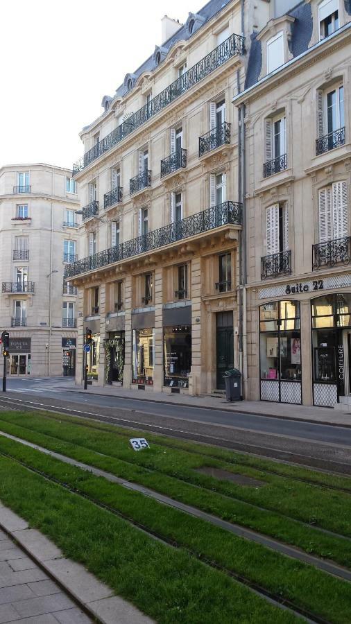 The Absolute Center Of Reims Hotel Buitenkant foto